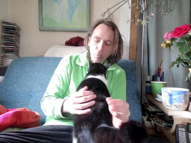 EINE EINLADUNG ZUM SPIELEN