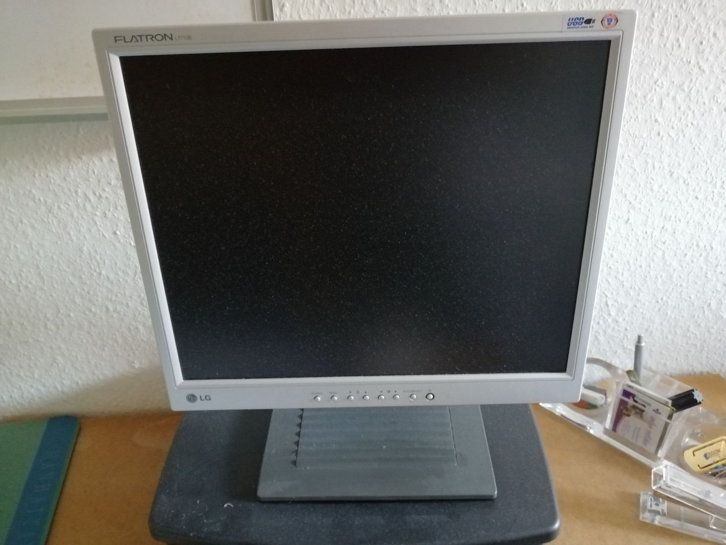 17 Zoll LG Monitor LG1710B