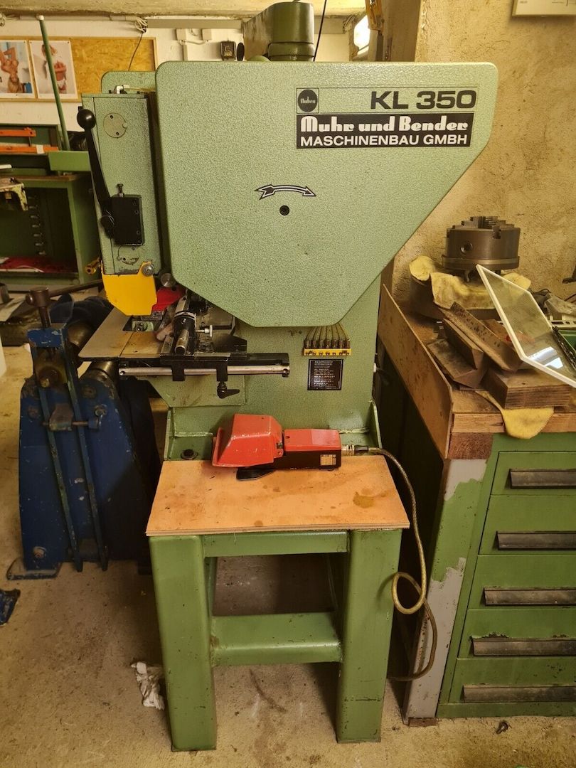 Mubea KL350 Lochstanze Stanzmaschine