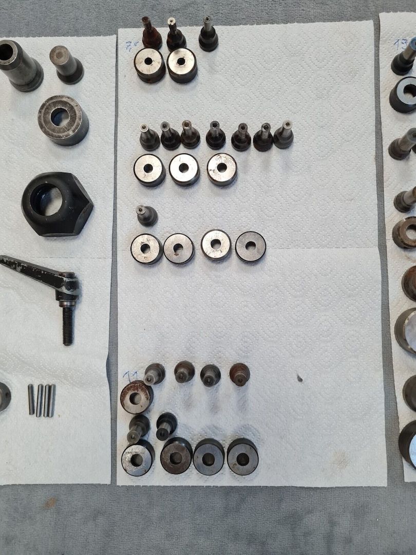 Mubea KL350 Lochstanze Stanzmaschine