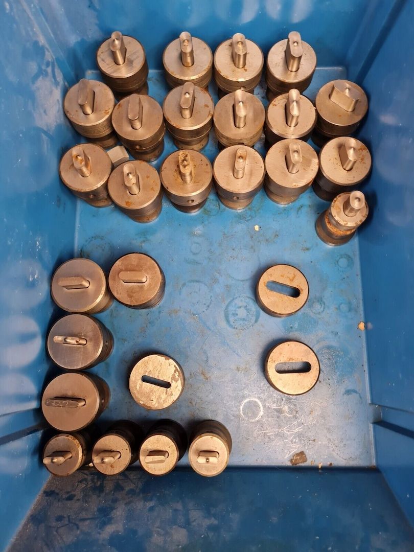 Mubea KL350 Lochstanze Stanzmaschine