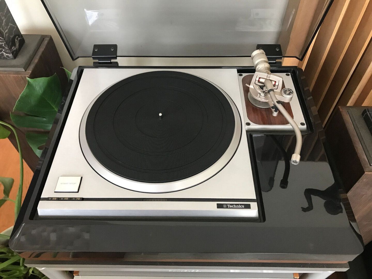 Technics SP-10 MK2 High End Plattenspieler