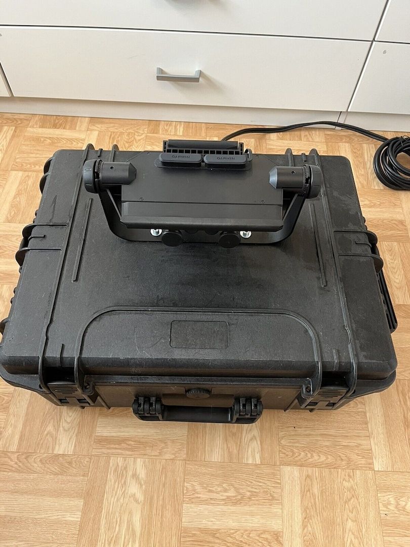 Garmin  Echomap Ultra 122sv Echolot Set