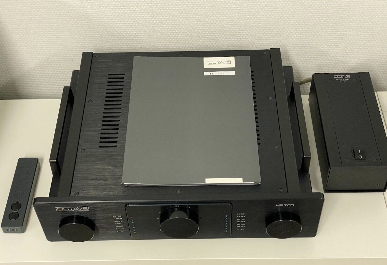 OCTAVE HP 700 Röhren-Vorverstärker mit OVP top