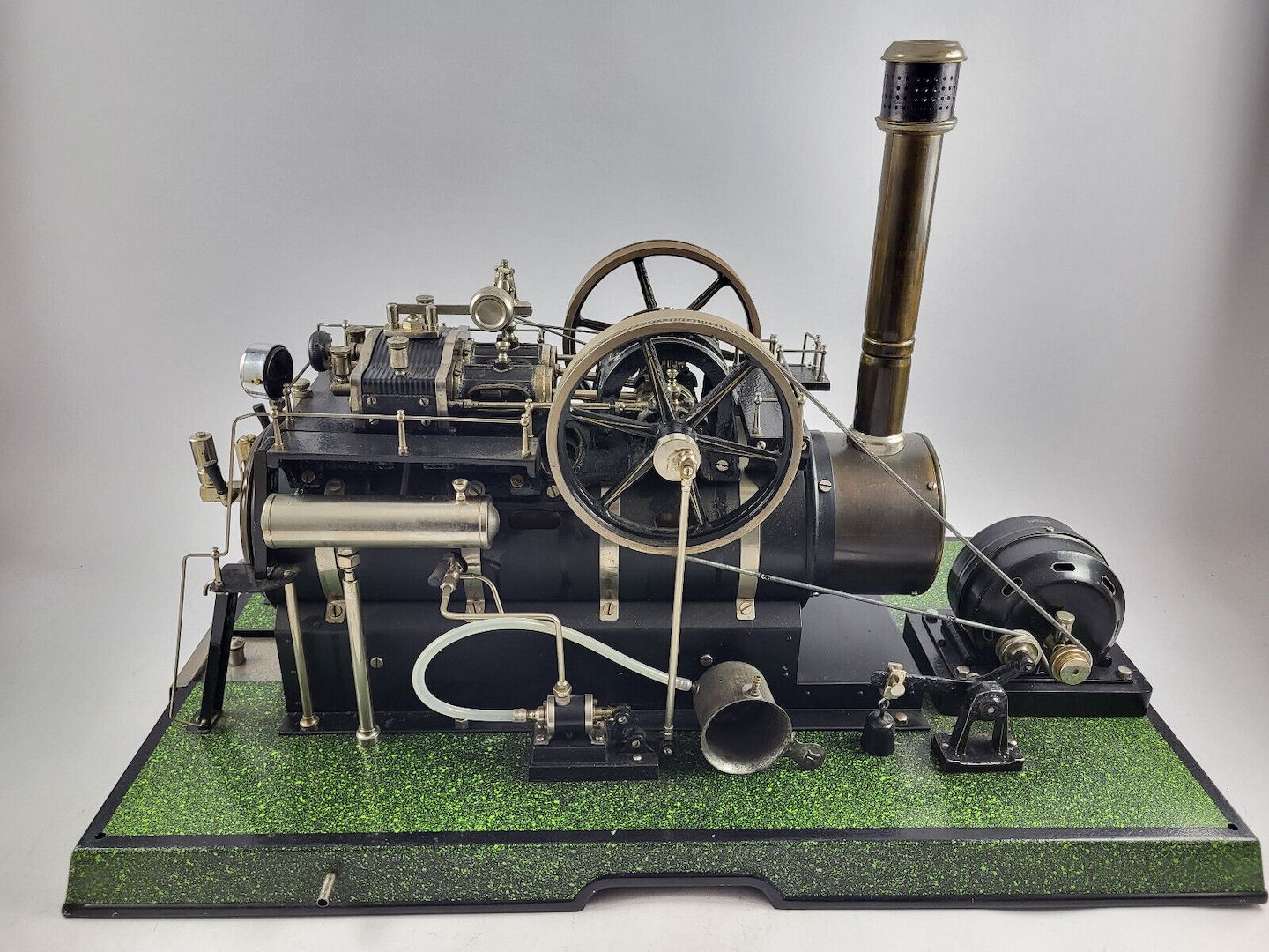 Märklin stationäres Lokomobil No. 4159/11/94 2x Zylinder