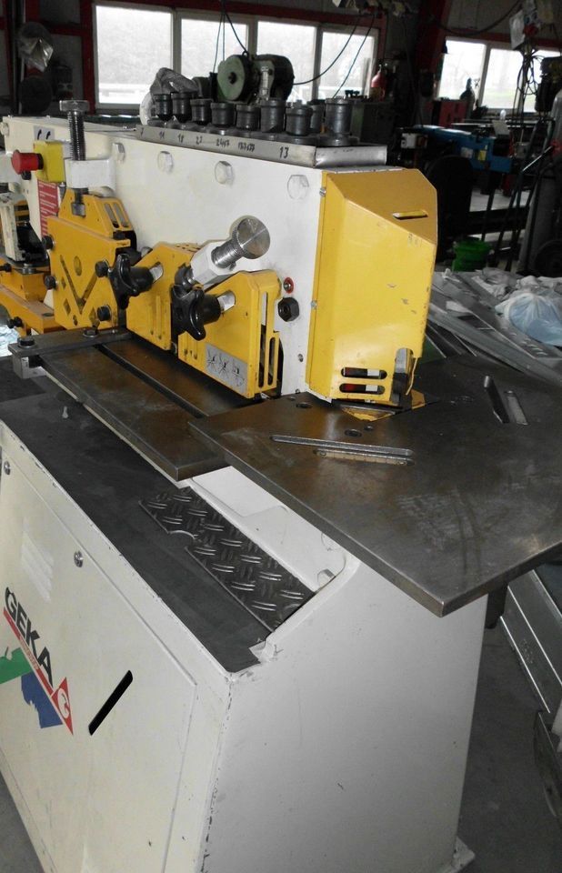 GEKA Minicrop 45 Stanze Lochstanze Profilstahlschere