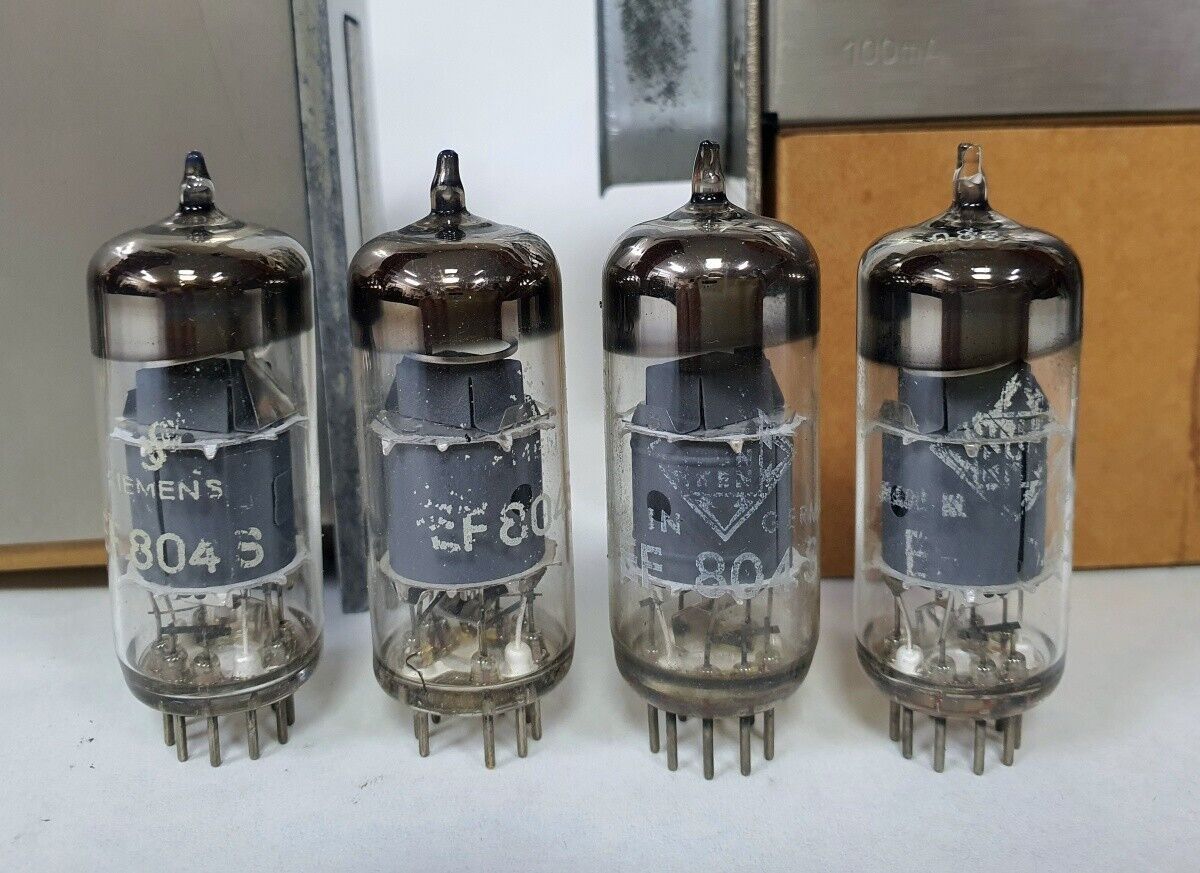 Paar Telefunken Maihak V72 Röhrenmikrofon Vorverstärker mit Lunchbox