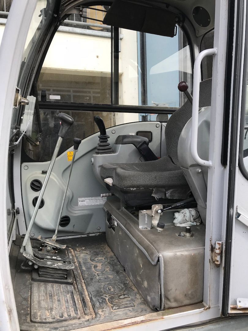 Neuson Minibagger 2503 mit Kabine und neuem Tandemtieflader mit Rampe 3,5 t PKW