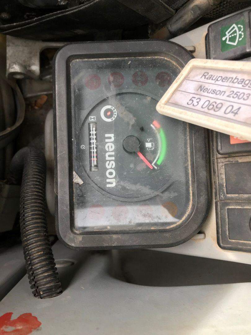 Neuson Minibagger 2503 mit Kabine und neuem Tandemtieflader mit Rampe 3,5 t PKW