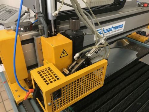 Universalschneide Maschine, Blechbearbeitungsmaschine, Schwartmanns Isolierer