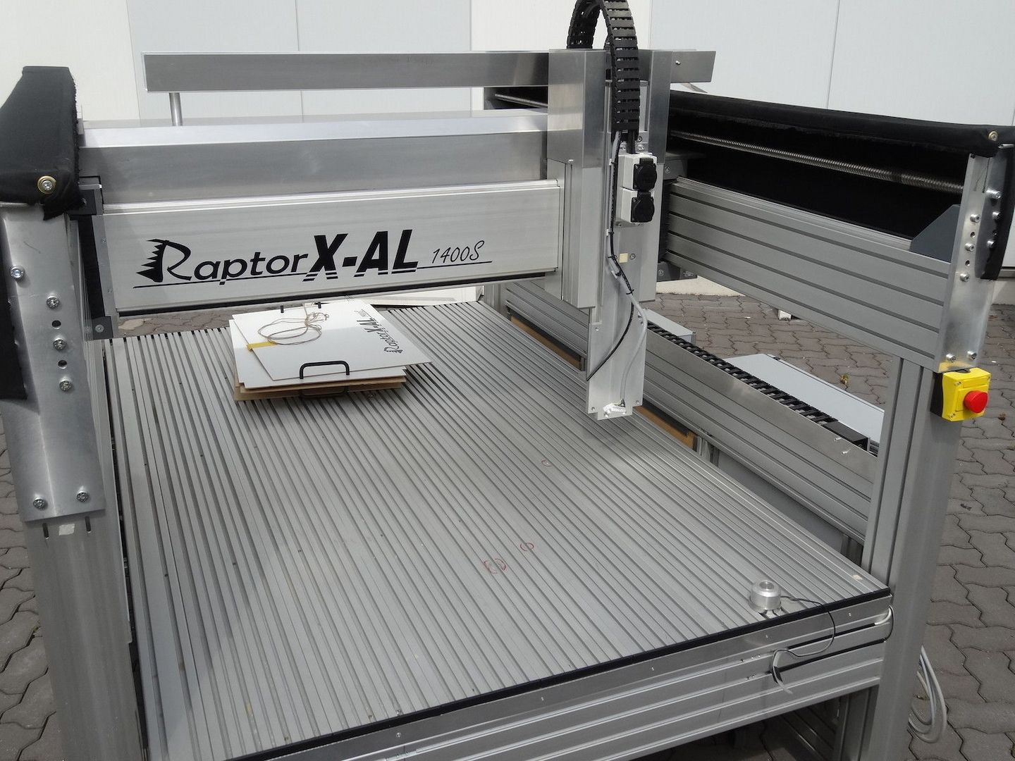 CNC Fräse Fräsmaschine zum Gravieren Fräsen Portalfräse, kein Bausatz, Stepper