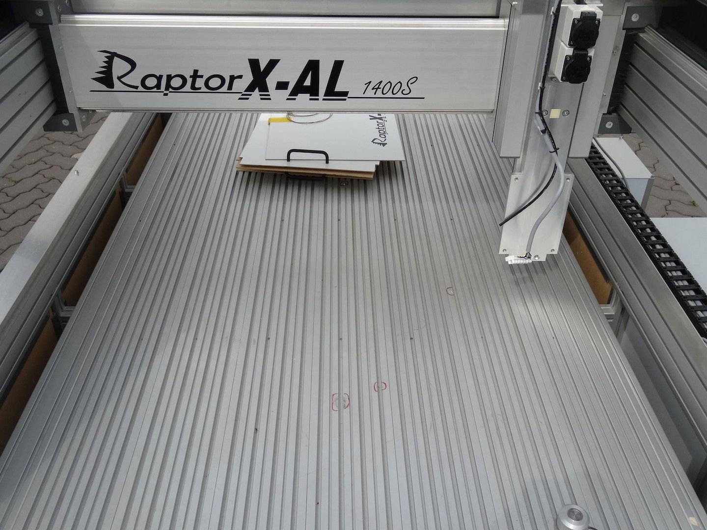 CNC Fräse Fräsmaschine zum Gravieren Fräsen Portalfräse, kein Bausatz, Stepper