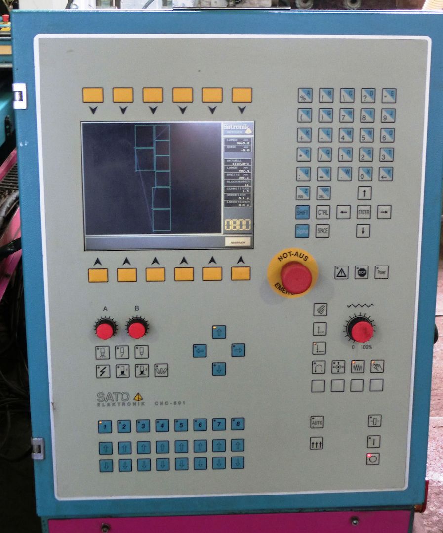 CNC Plasmaschneidanlage vom Typ FB 2000 von der Deutschen Firma SATO