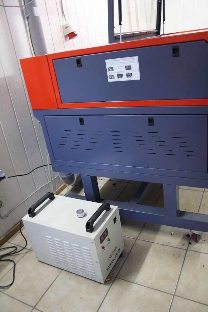 Co2 Laser 80W Laserschneiden Lasergravur Rundgravureinrichtung inkl. PC