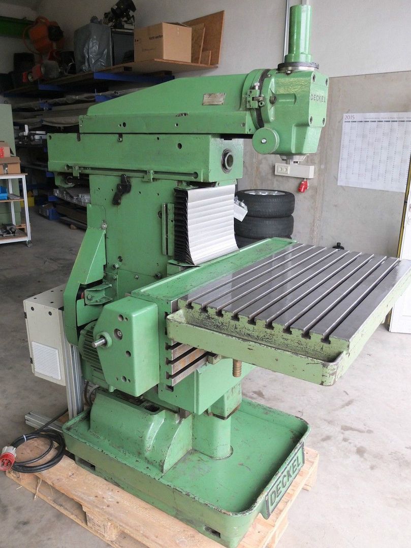 Deckel FP 2 Fräsmaschine, Universalfräsmaschine, Bohrmaschine, Werkzeugfräsmasch