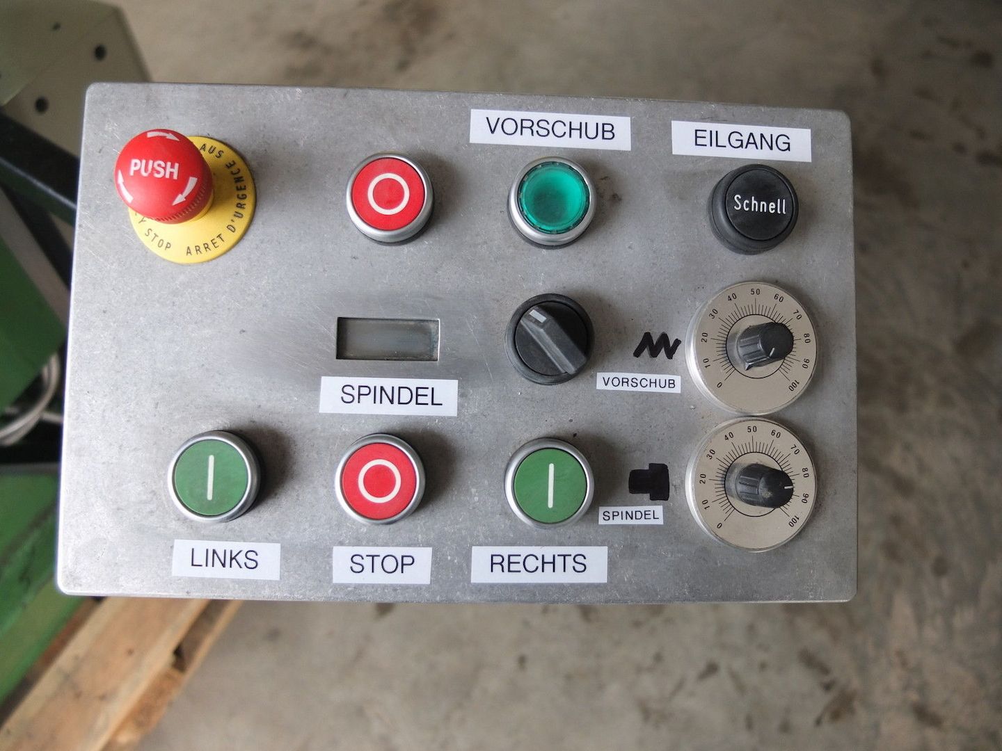 Deckel FP 2 Fräsmaschine, Universalfräsmaschine, Bohrmaschine, Werkzeugfräsmasch