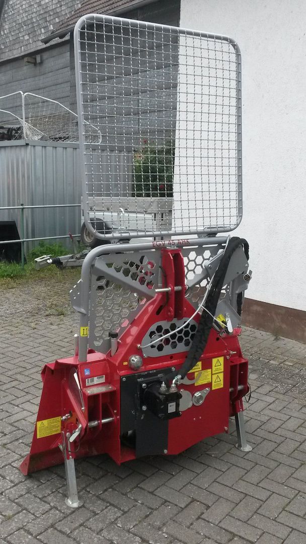 Forstseilwinde, Seilwinde Tajfun EGV 45 AHK hydraulischer Antrieb