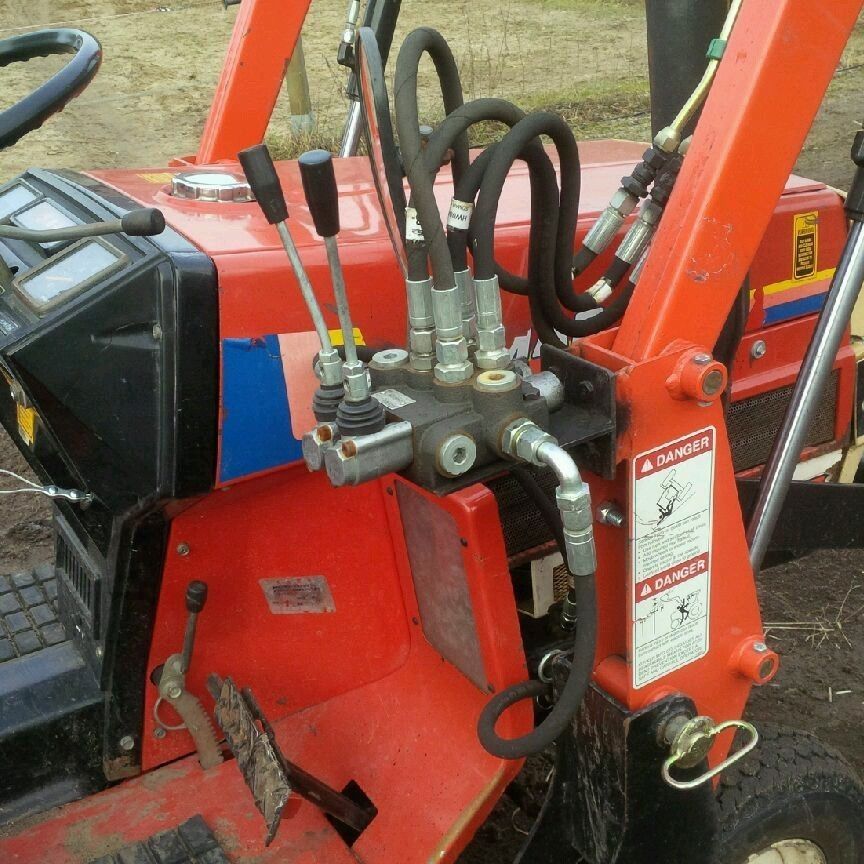 Frontlader Kleintraktor Yanmar