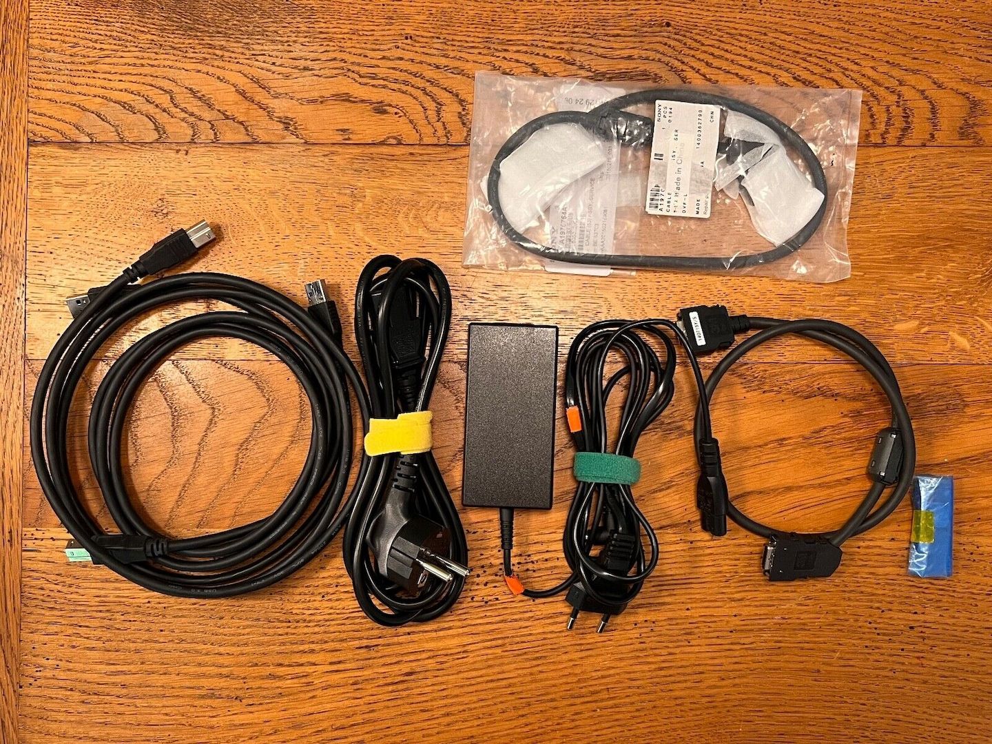 Professional Camcorder SONY PMW-F55 + Zubehörpaket / BUNDLE