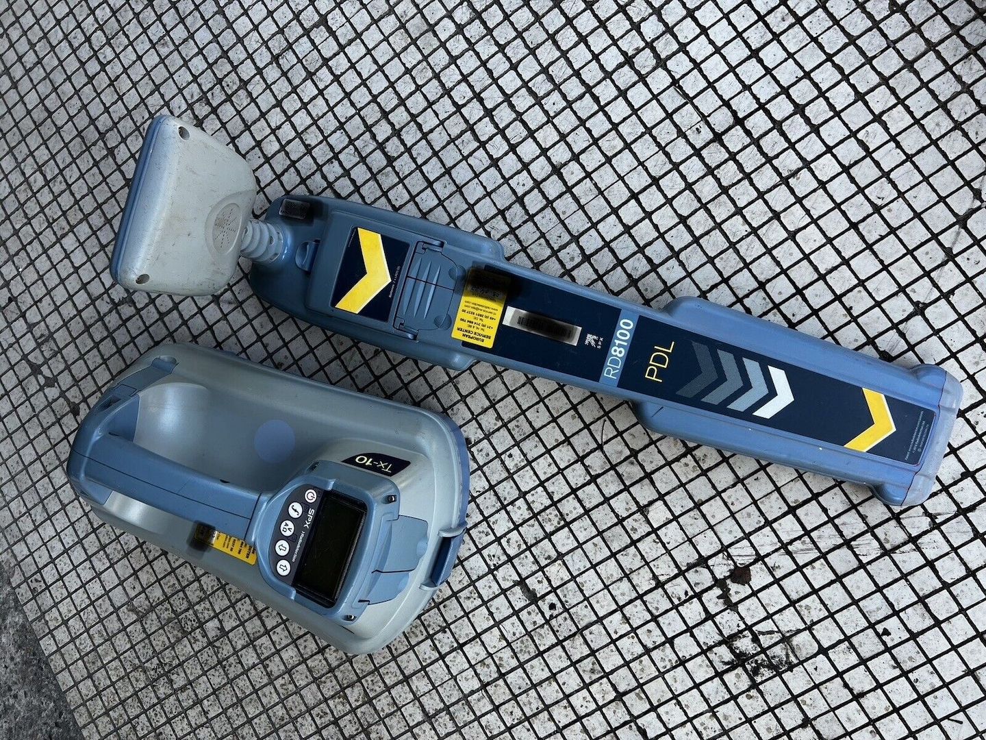 Radiodetection RD 8100 PDL & TX10 Sender & Katimex Besendung