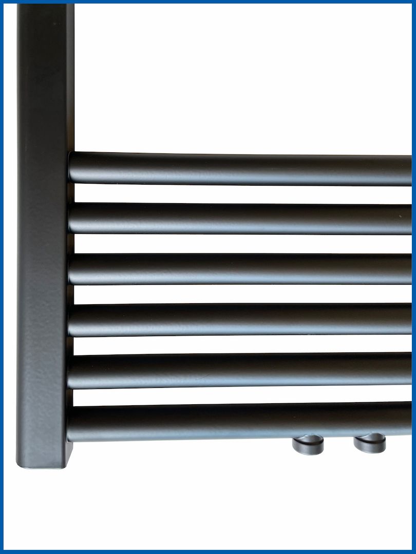 Badheizkörper SMYRNA Schwarz Matt B: 450 mm. H: 1200 mm.