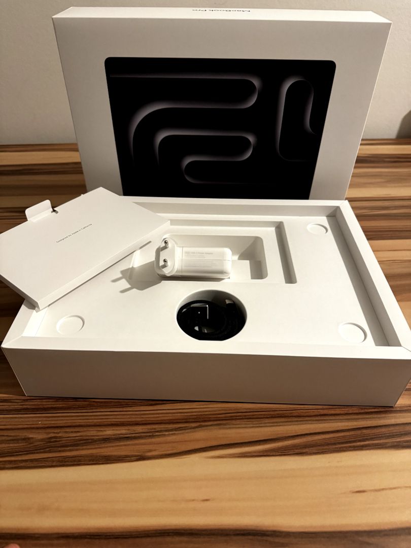 Apple MacBook Pro 14