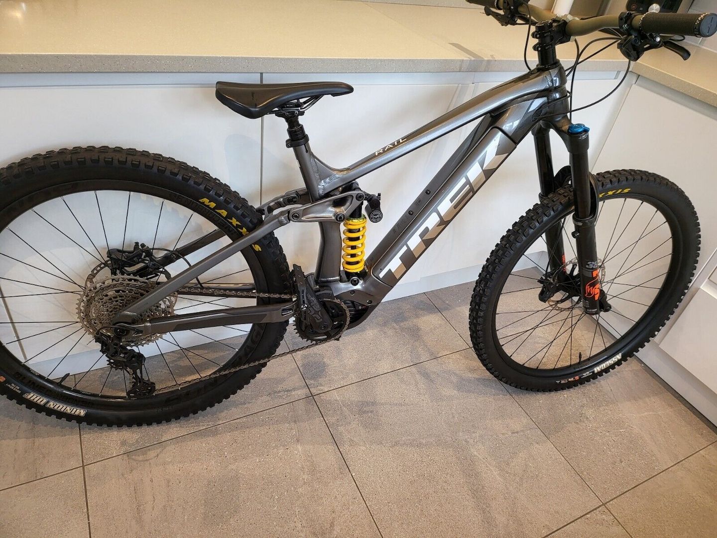 Trek Rail 7 E-Mountainbike