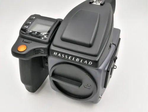 Hasselblad H6D-100c Medium Format DSLR Camera