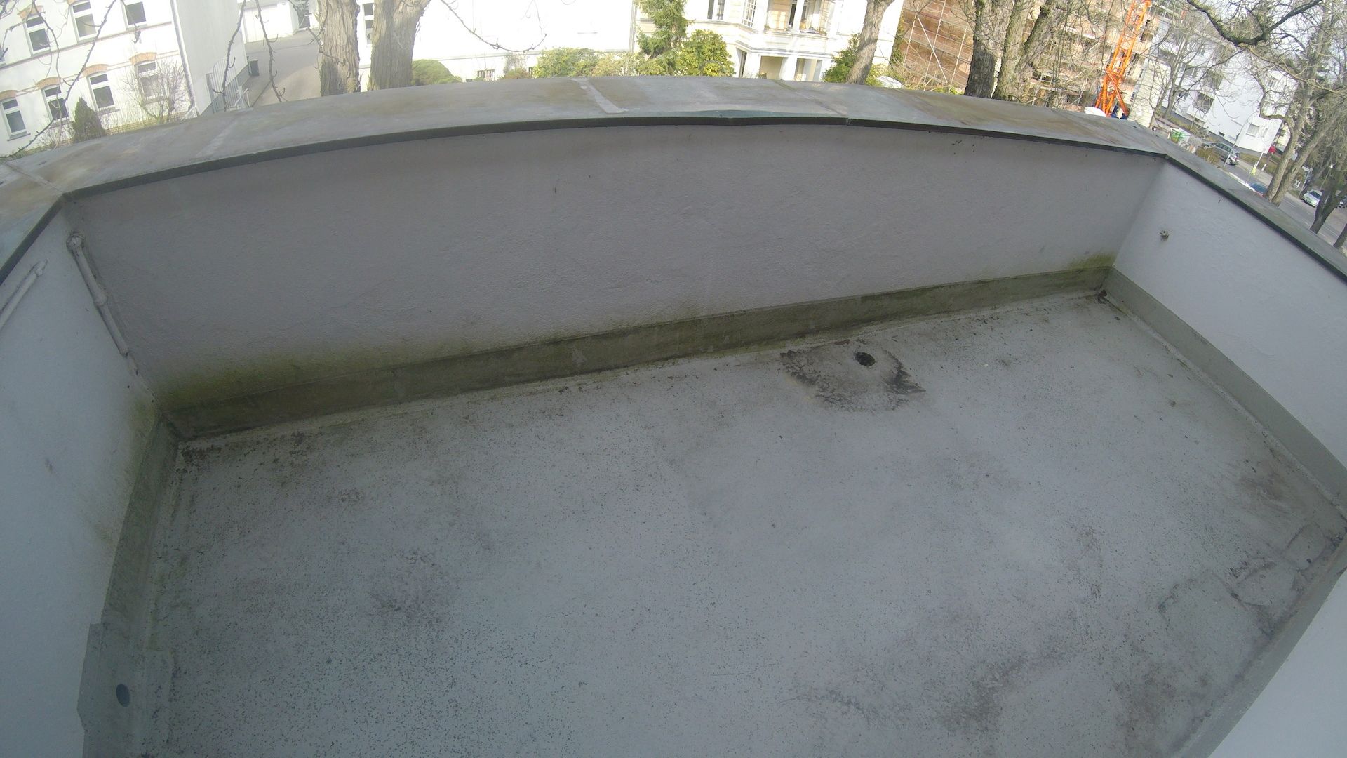 vor der Sanierung  #Mietwohnung 3 Zimmer mit großen  #Balkon, kleines Duschbad, große Wohnküche vor der Sanierung  #Mietwohnung 3 Zimmer mit großen  #Balkon, kleines Duschbad, große Wohnküche