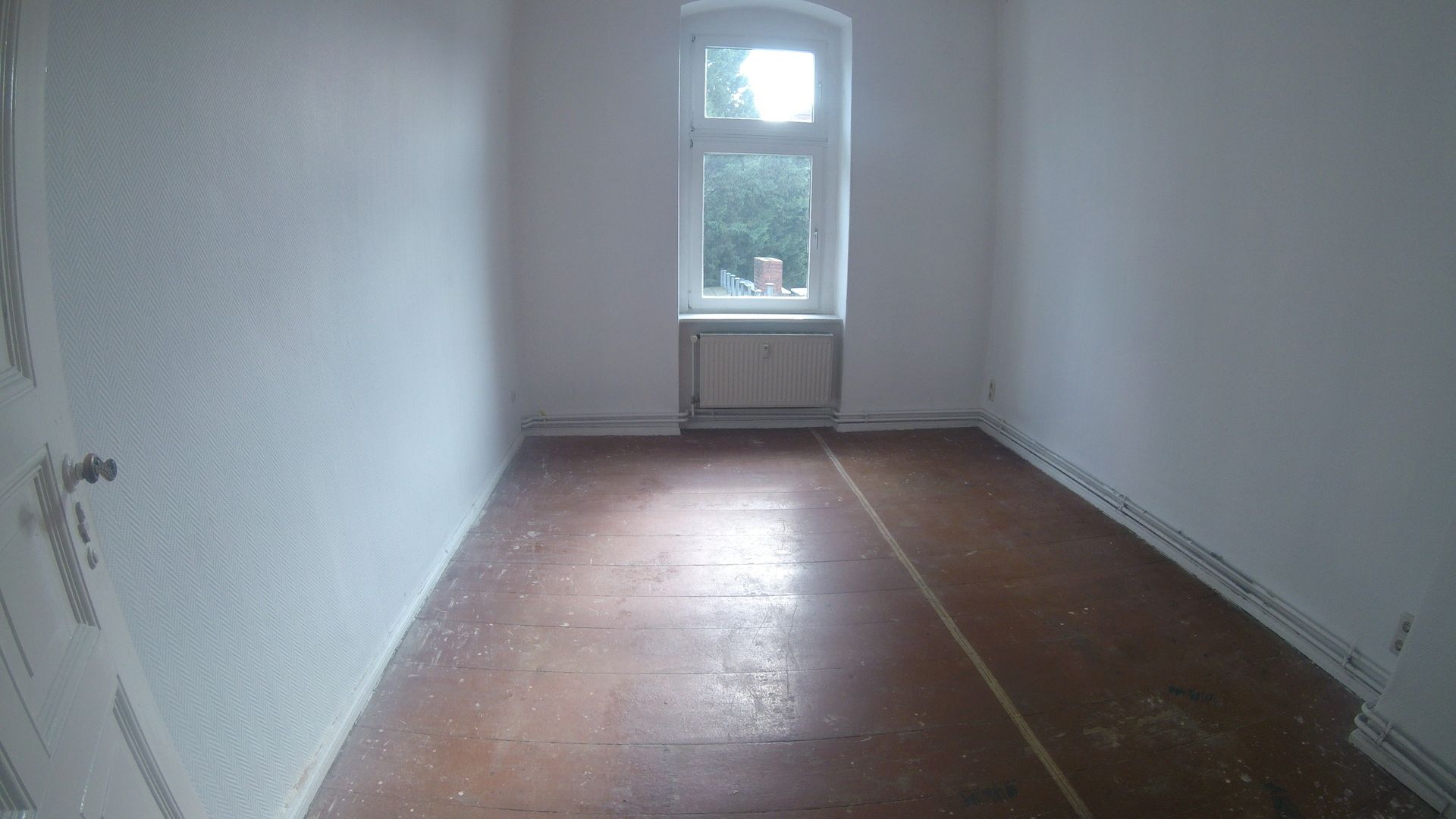 vor der Sanierung  #Mietwohnung 3 Zimmer mit großen  #Balkon, kleines Duschbad, große Wohnküche vor der Sanierung  #Mietwohnung 3 Zimmer mit großen  #Balkon, kleines Duschbad, große Wohnküche
