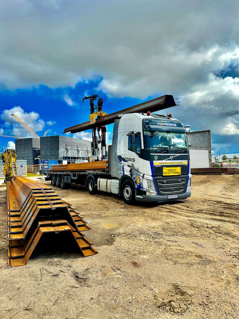 Logistik - Übergroße Fracht und andere Dienstleistungen
