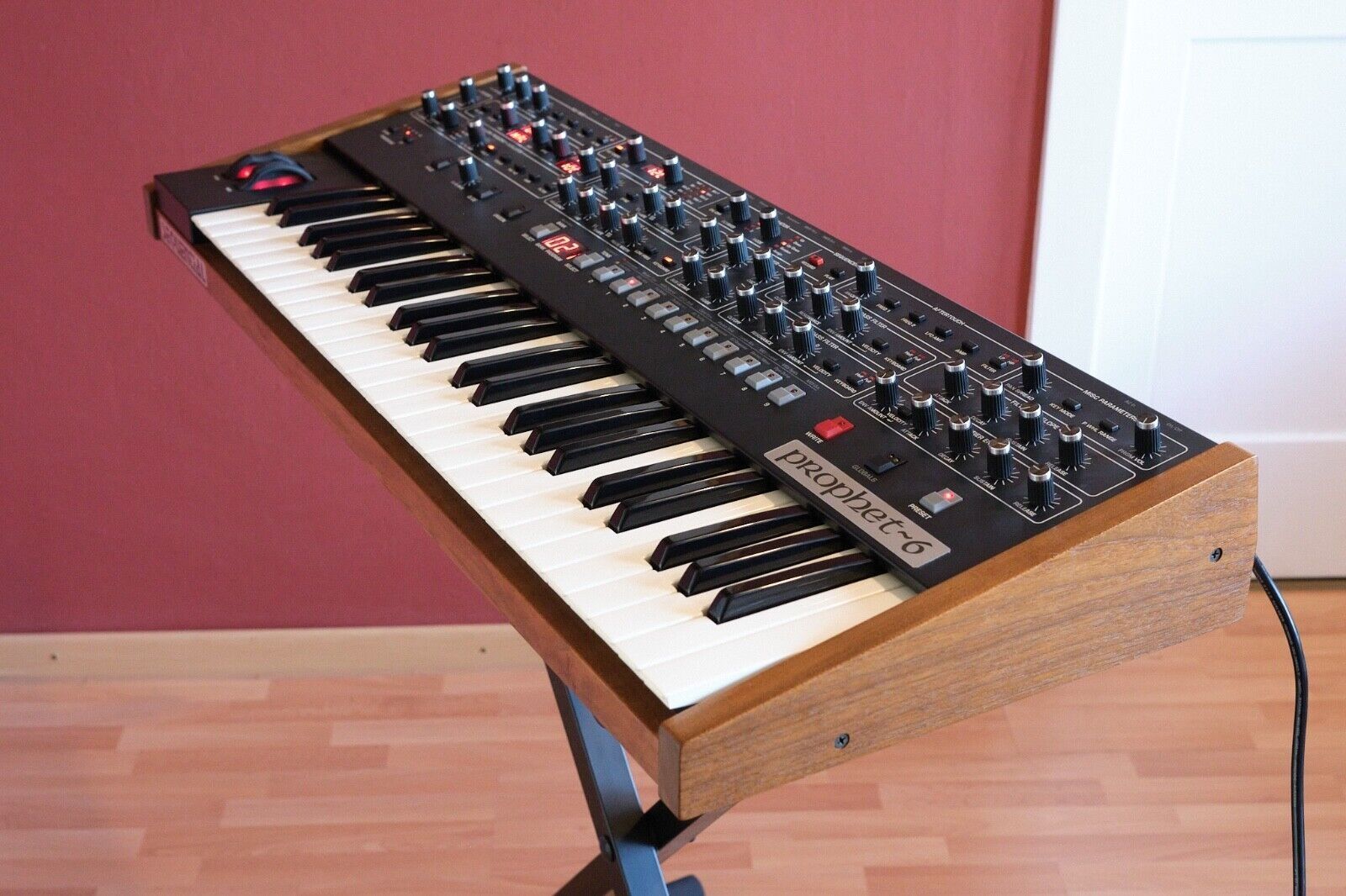 Sequential Prophet 6 Analoger Synthesizer