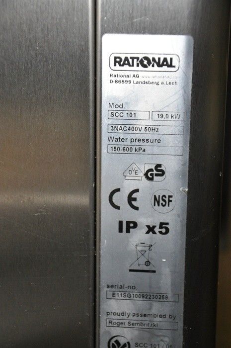 Aus Insolvenz Self-Cooking-Center Rational SCC101