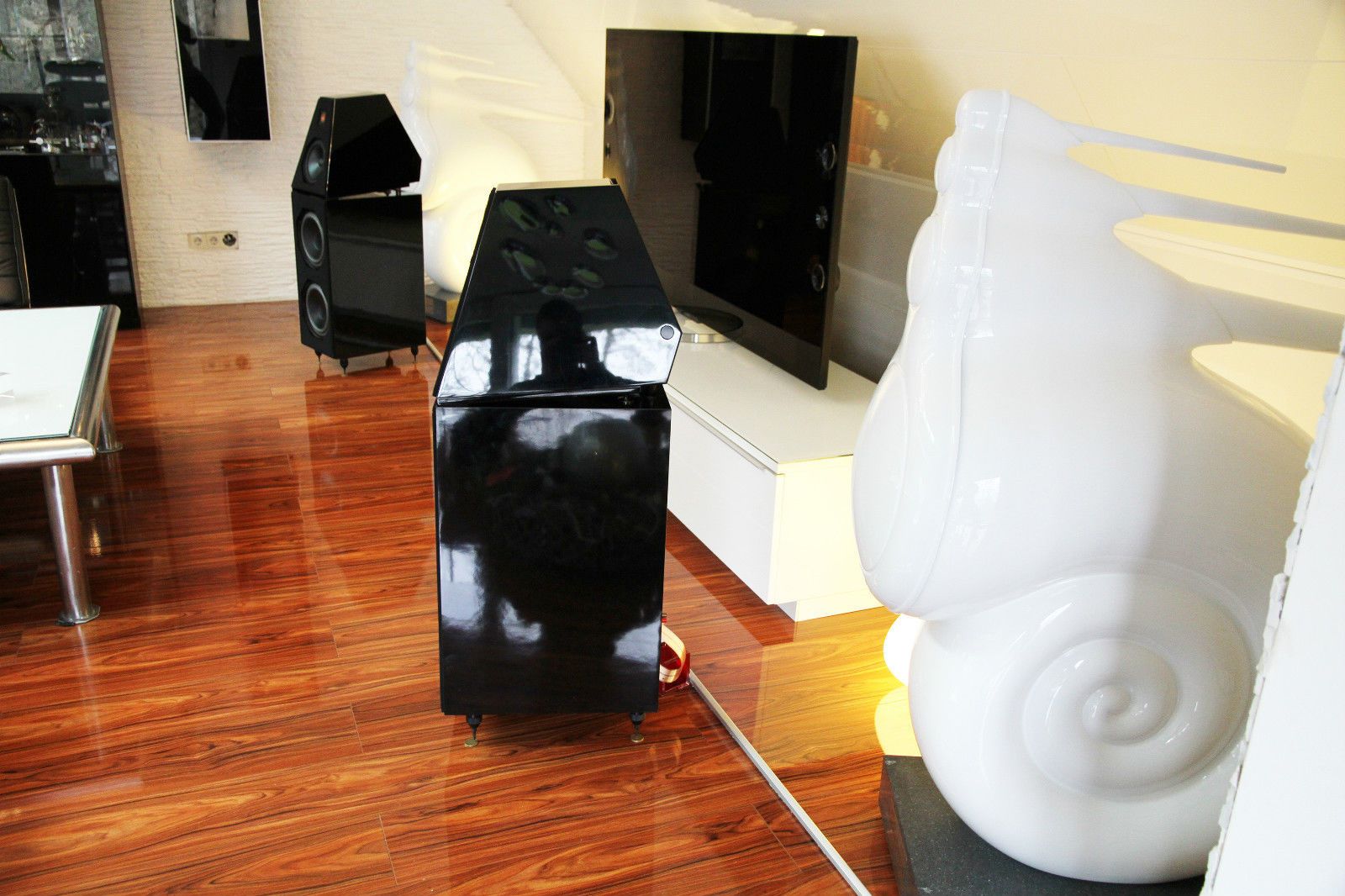 REFERENZ Wilson Audio WATT  PUPPY 3.2 WHOW III u. Apogee DAX in Parallelauktion