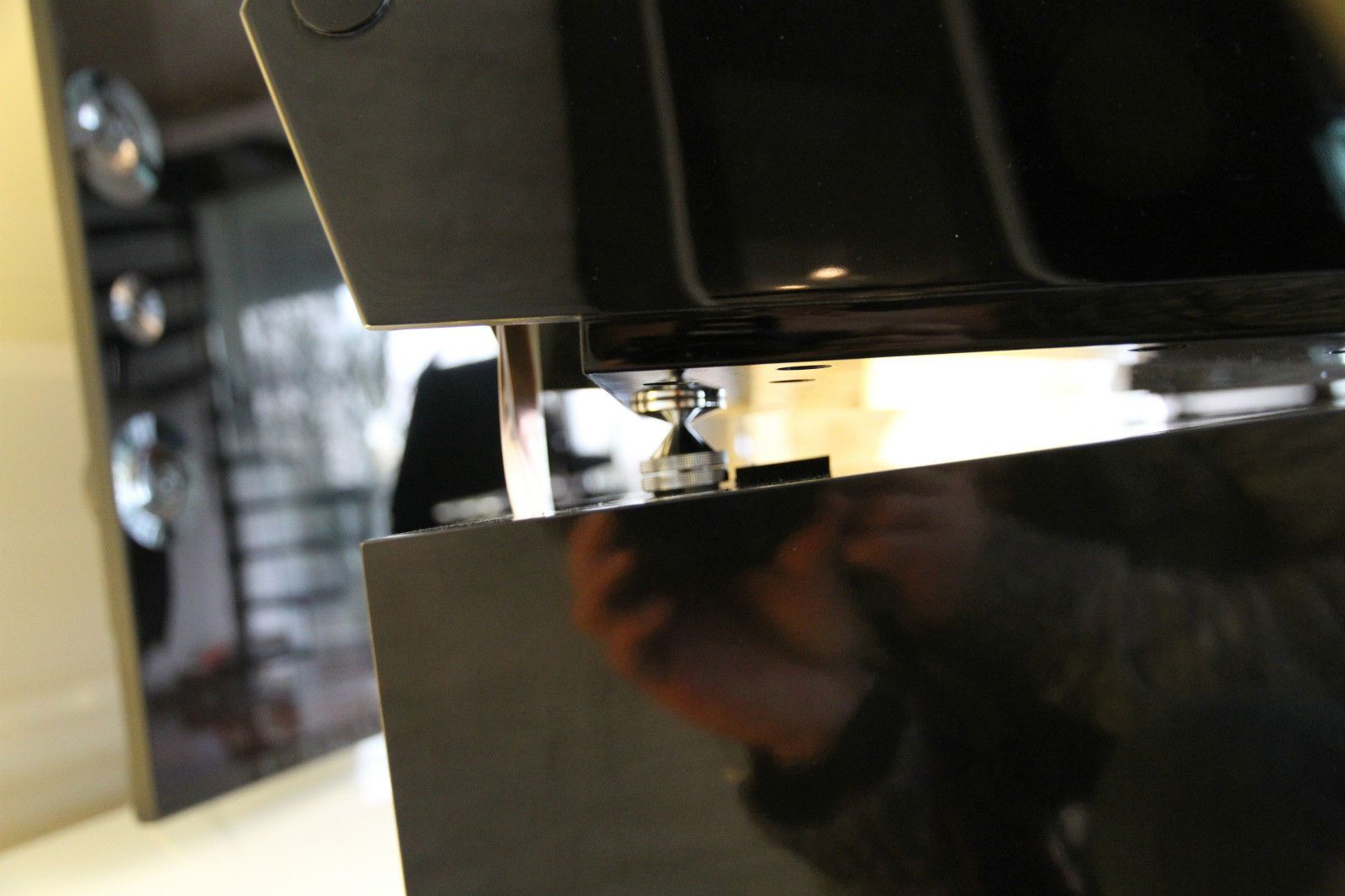 REFERENZ Wilson Audio WATT  PUPPY 3.2 WHOW III u. Apogee DAX in Parallelauktion