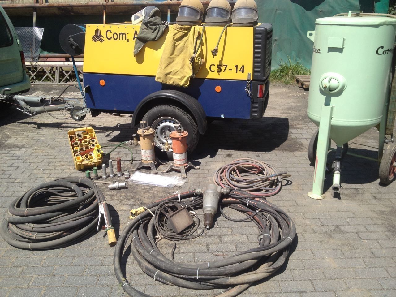 Sandstrahlanlage  Compressor  Mobile Strahlanlage