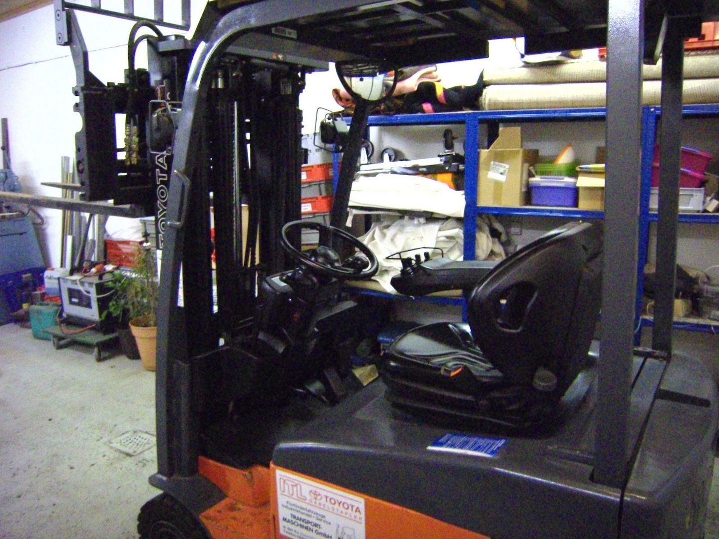 Toyota Stabler  Elektro 3 Radstabler Typ 7FBEF15 Bj 2003