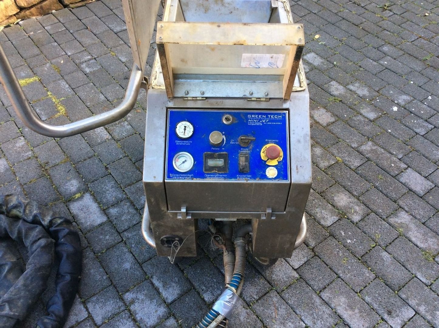 Trockeneisstrahlgerät