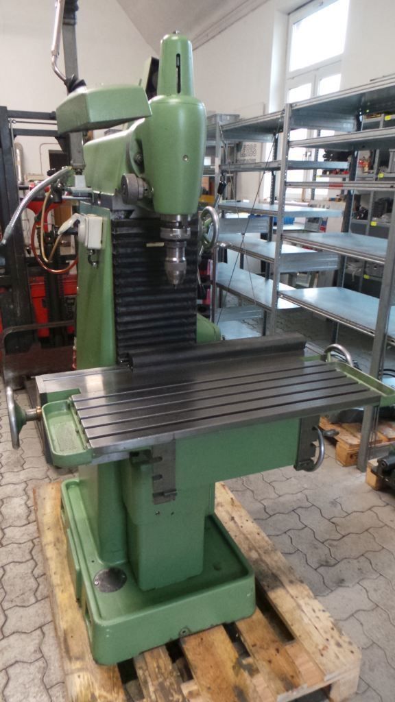 Universal Fräsmaschine MIKRON WF 1
