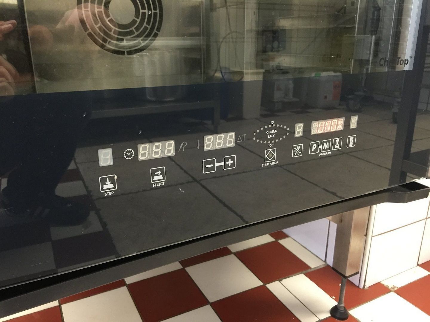 UNOX Doppel-Konvektomat mit Abzugshaube