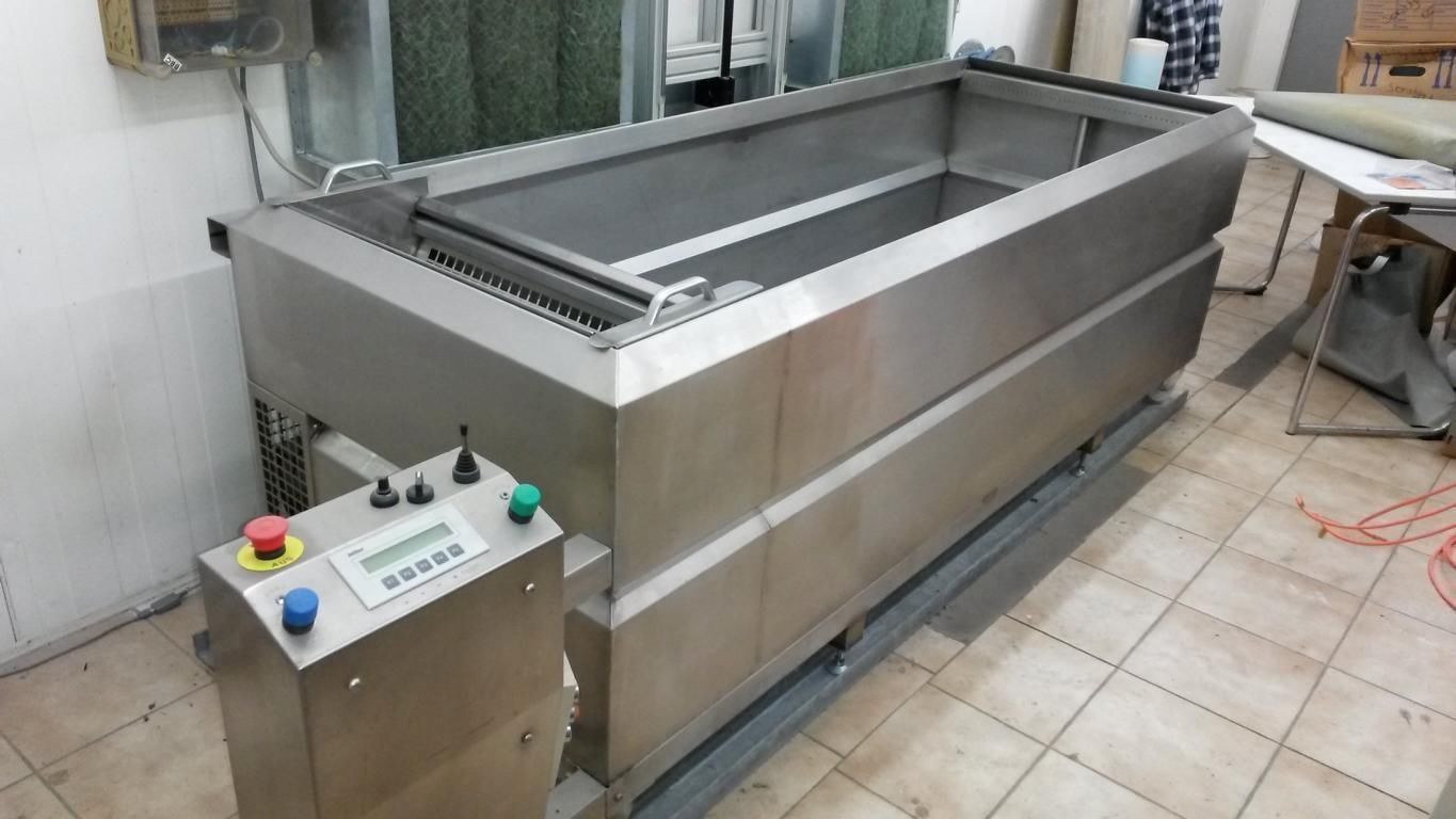 Wassertransfer Becken BIG DIPPER 2mX0,8m mit elektr. Taucharm u. Absauganlage