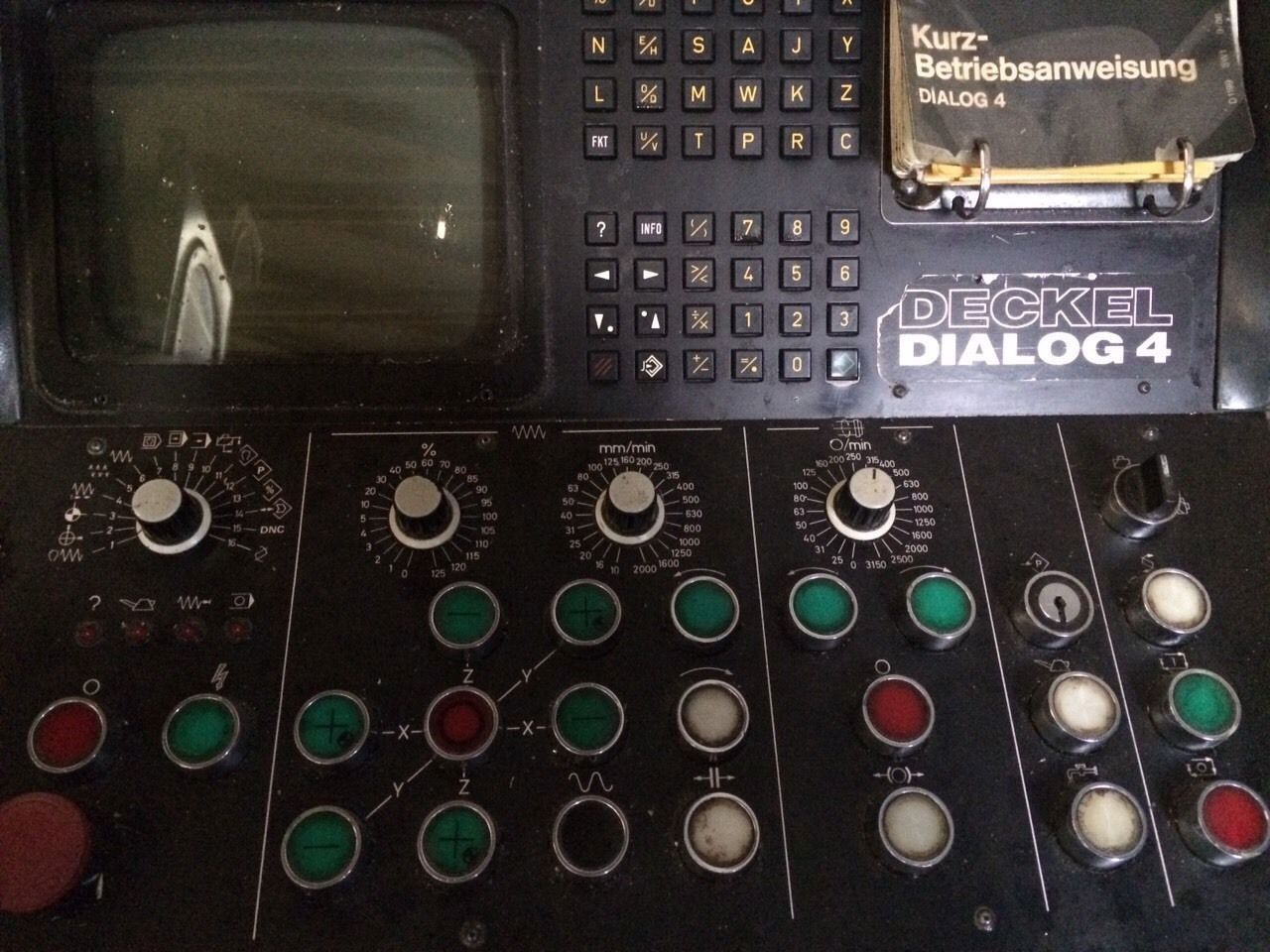 Werkzeugfräsmaschine Fräsmaschine Deckel Maho FP 2 NC Dialog 4