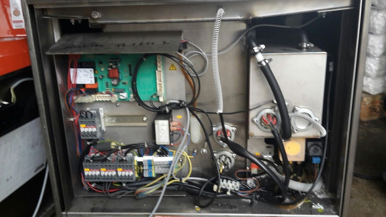 Winterhalter GS 640 Geraetespuelmaschine Spuelmaschine Schwarzgeschirr Winterhalter GS 640 Geraetespuelmaschine Spuelmaschine Schwarzgeschirr