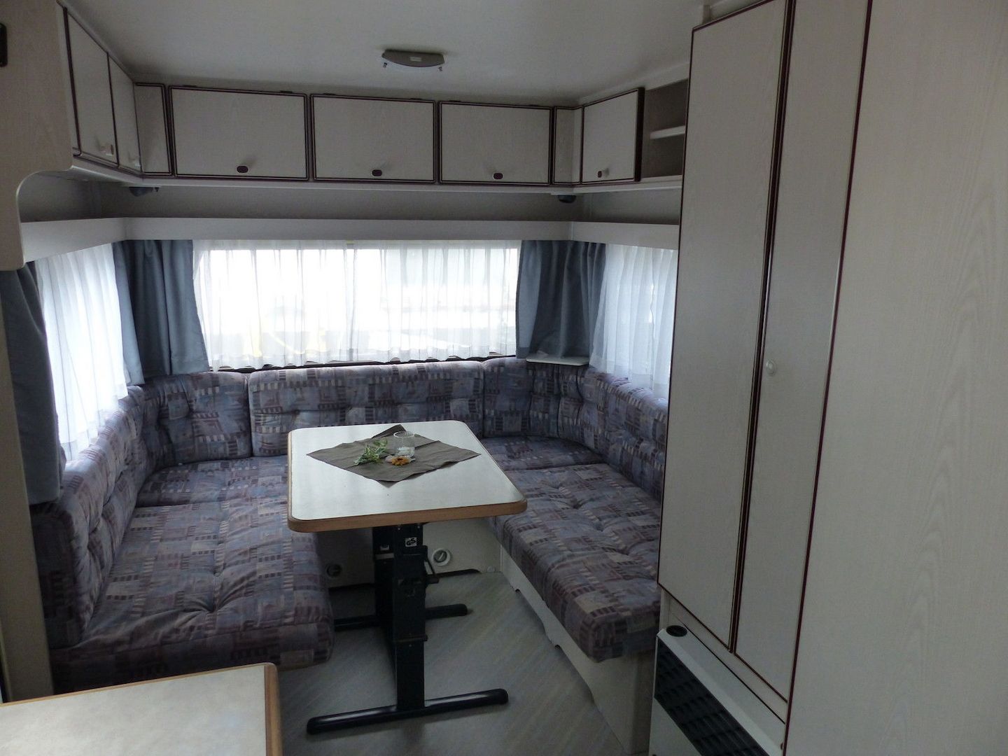 Wohnwagen KNAUS SÜDWIND Bj. 1991 TÜV und GAS neu REISEFERTIG