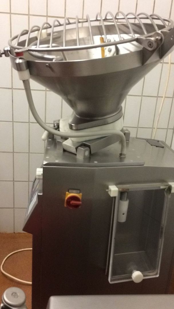Wurst Füllmaschine Frey Konti 50 Vacuumfüller
