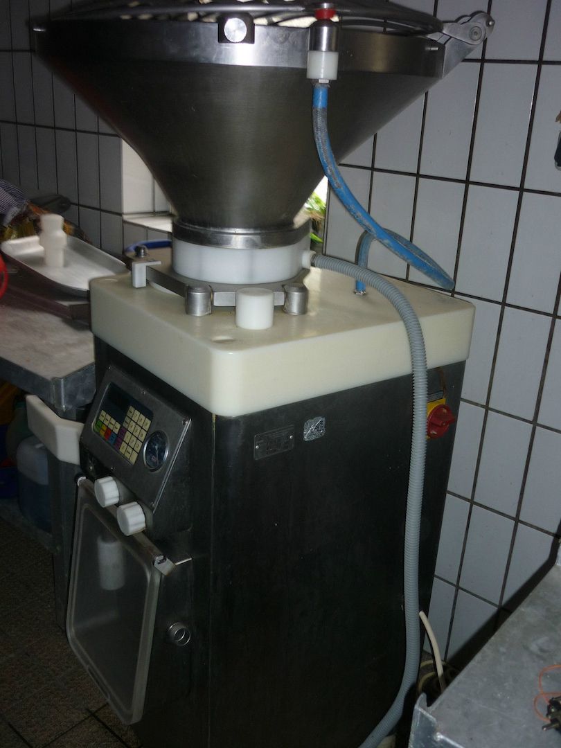 Wurstfüllmaschine Füllmaschine Frey Jobber Typ JOBBER-50 Vakuumfüller gebraucht