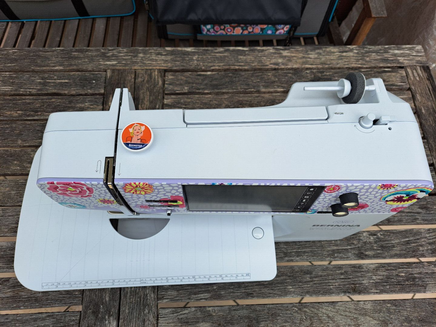 Bernina 770 QE PLUS Kaffe Edition Nähmaschine