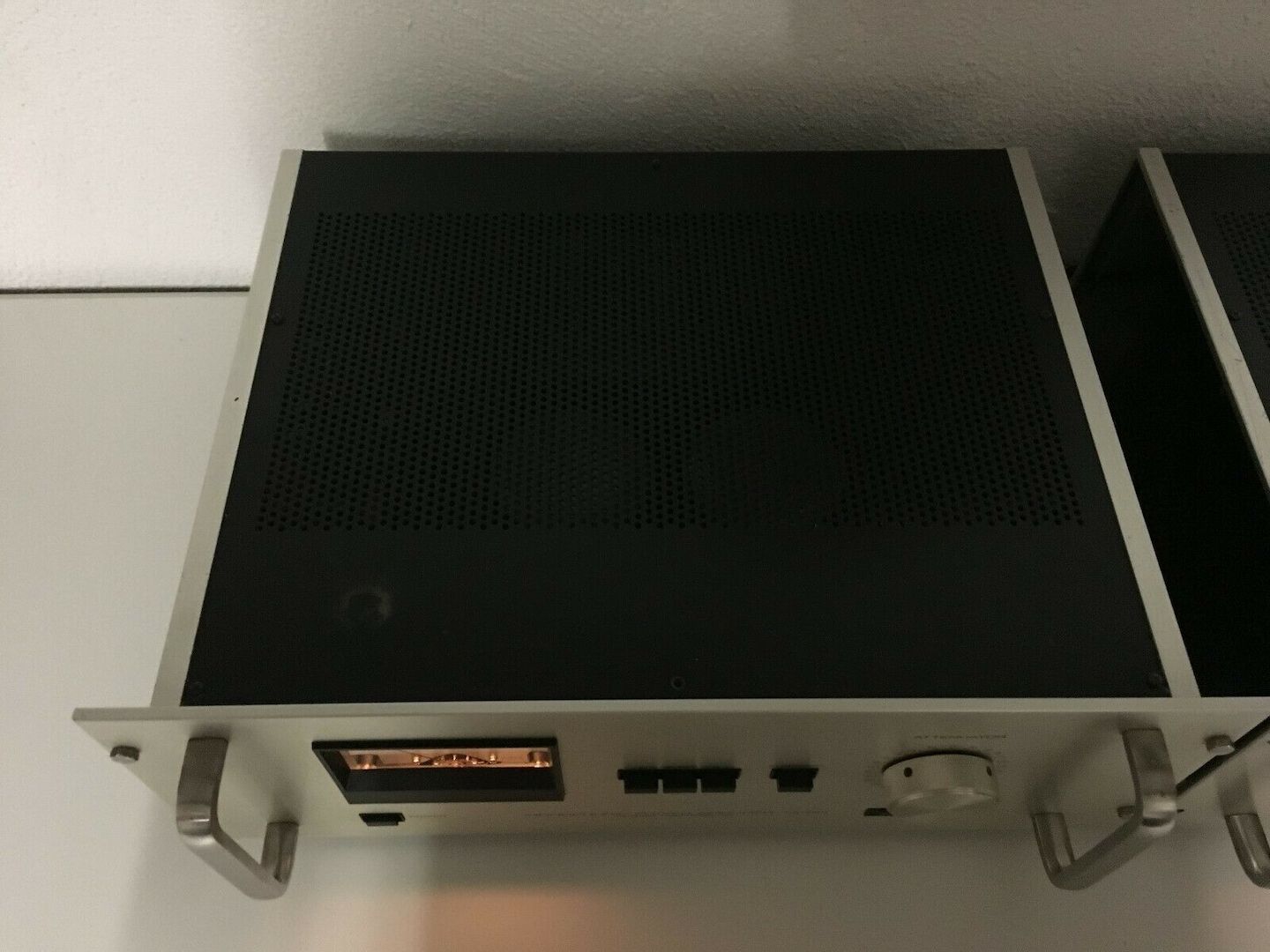 Accuphase M60 Endstufen (Paar) - im einwandfreien Zustand