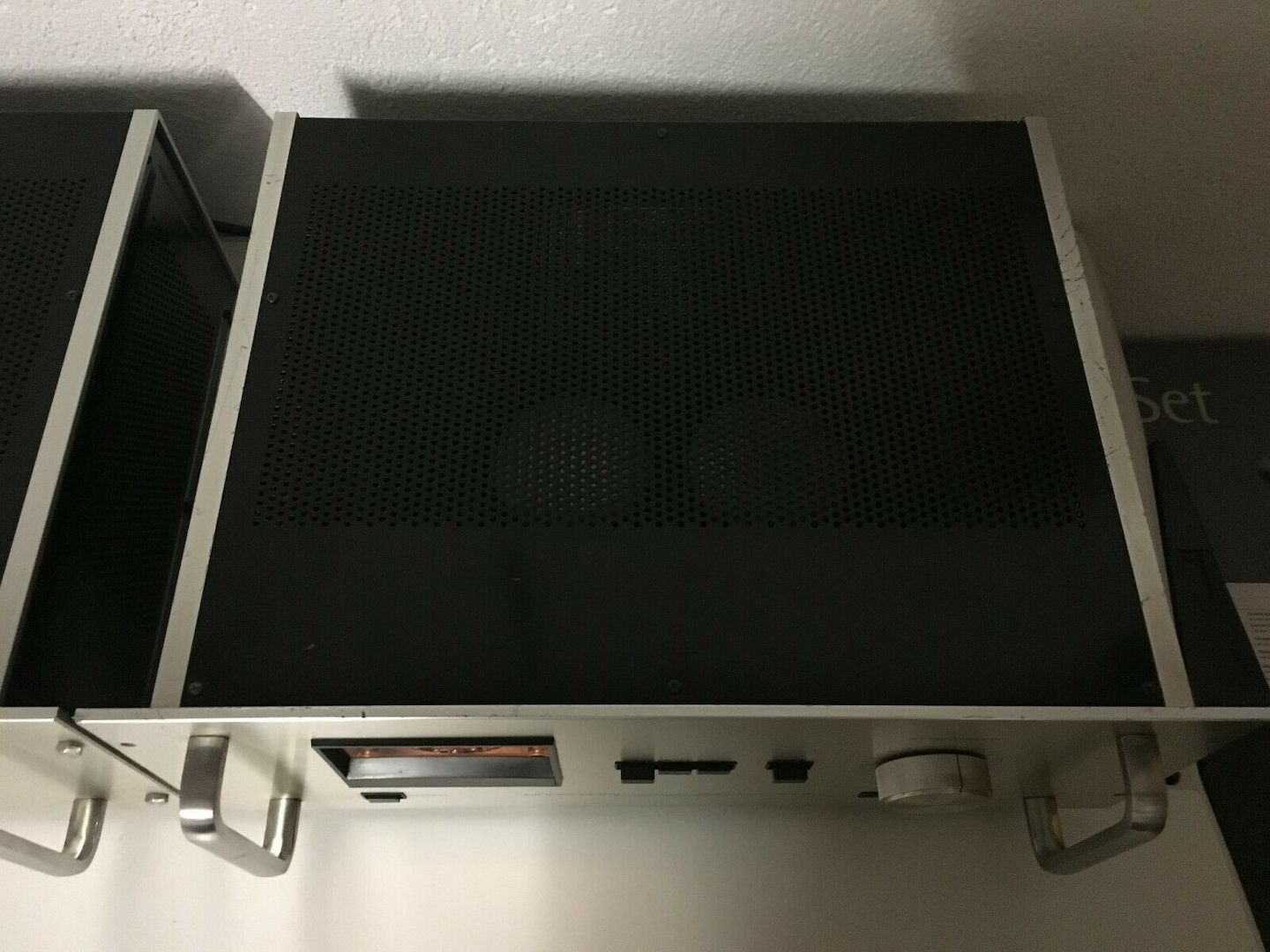 Accuphase M60 Endstufen (Paar) - im einwandfreien Zustand