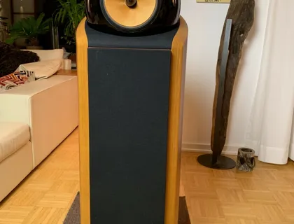 Bowers & Wilkins B&W Nautilus 802 1 Box